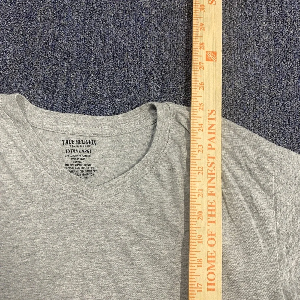 True Religion Tshirt Mens XL V-Neck Heather Gray Short Sleeve Logo Tee